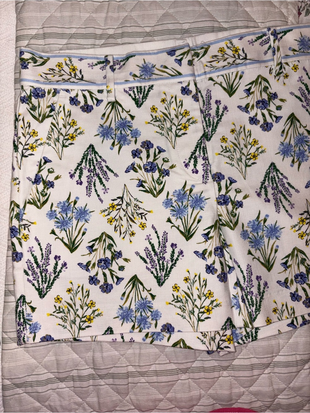 New LOFT White Skort with Blue, Green & Yellow Floral Print Sz 0